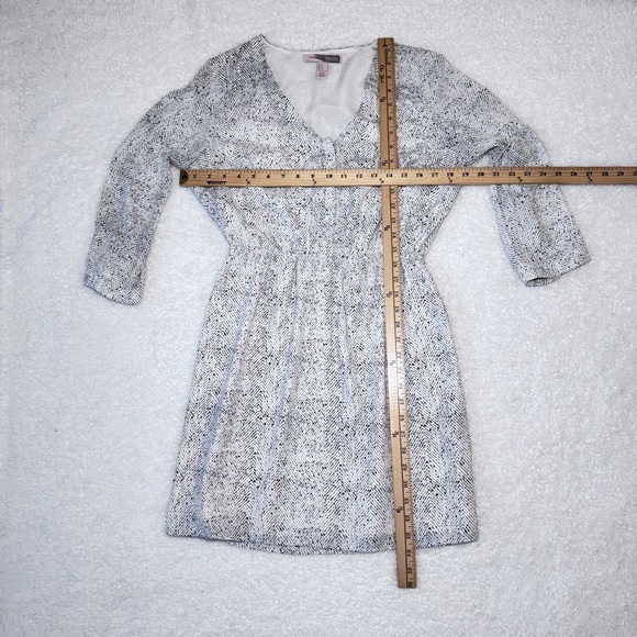 Forever 21 Mini Dress, 3/4 Sleeve, Cream Geometric Print Sz M - Picture 5 of 8